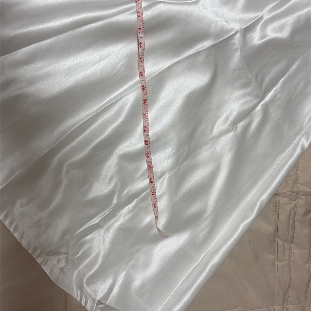 JJs House Shimmering White Satin Skirt - Picture 5 of 8